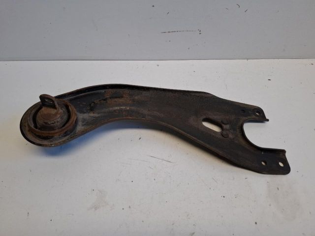 bontott HYUNDAI I30 Jobb hátsó Hosszlengőkar