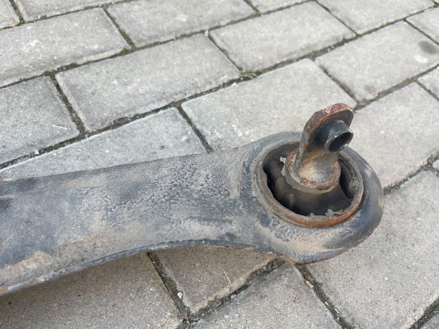 bontott HYUNDAI I30 Jobb hátsó Hosszlengőkar