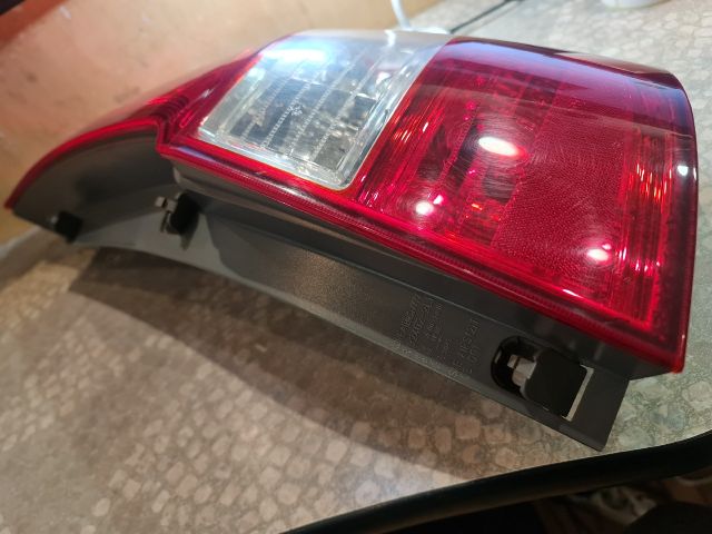 bontott HYUNDAI I30 Jobb Hátsó Lámpa