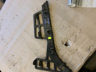 bontott HYUNDAI I30 Jobb hátsó Lökhárító Tartó (Műanyag)