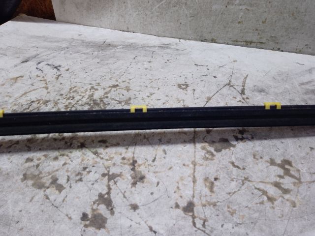 bontott HYUNDAI I30 Jobb hátsó Vízlehúzó Gumicsík