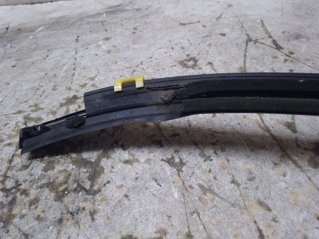 bontott HYUNDAI I30 Jobb hátsó Vízlehúzó Gumicsík