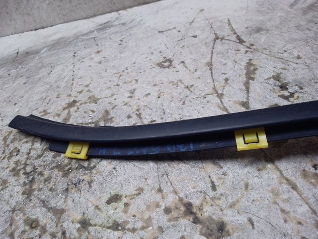 bontott HYUNDAI I30 Jobb hátsó Vízlehúzó Gumicsík