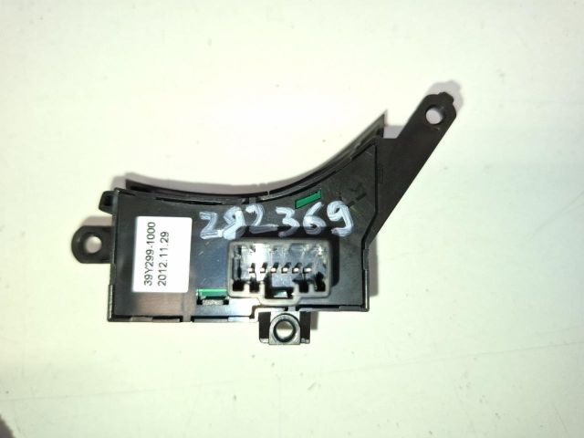 bontott HYUNDAI I30 Jobb Multikormány Kapcsoló