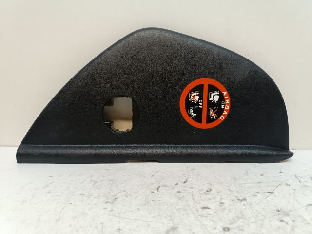 bontott HYUNDAI I30 Jobb Műszerfal Oldalkárpit