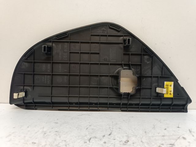 bontott HYUNDAI I30 Jobb Műszerfal Oldalkárpit