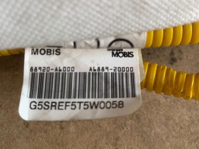 bontott HYUNDAI I30 Jobb Oldallégzsák