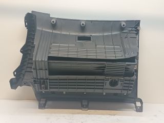 bontott HYUNDAI I30 Kesztyűtartó