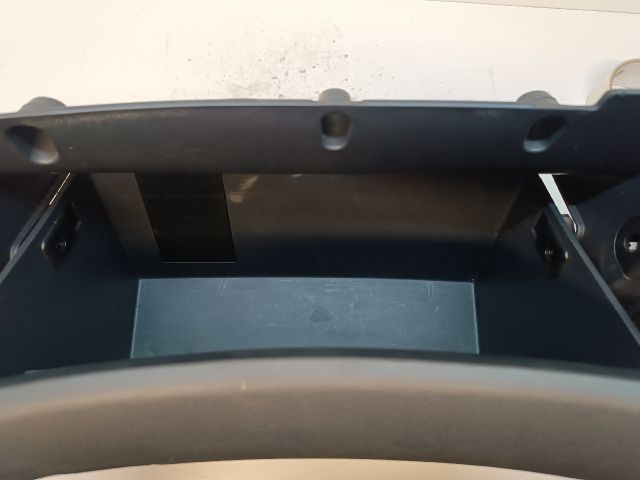 bontott HYUNDAI I30 Kesztyűtartó