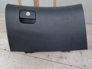 bontott HYUNDAI I30 Kesztyűtartó