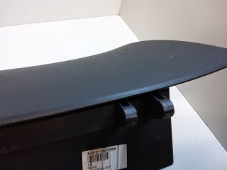 bontott HYUNDAI I30 Kesztyűtartó