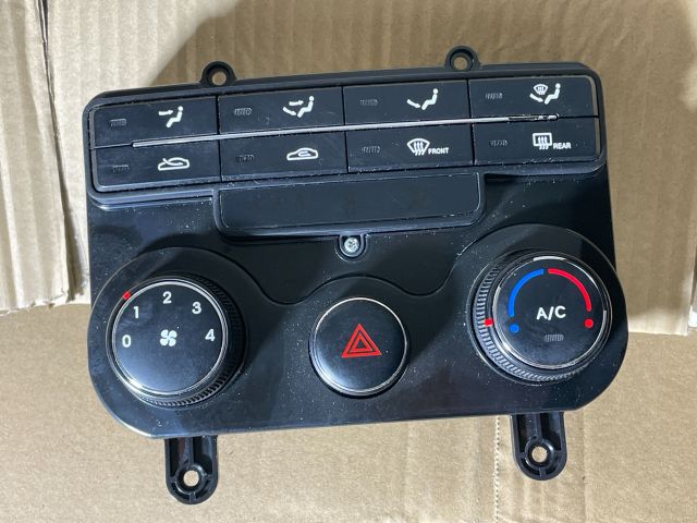 bontott HYUNDAI I30 Klíma Kapcsoló