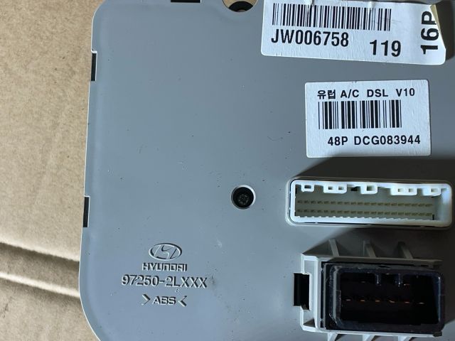 bontott HYUNDAI I30 Klíma Kapcsoló