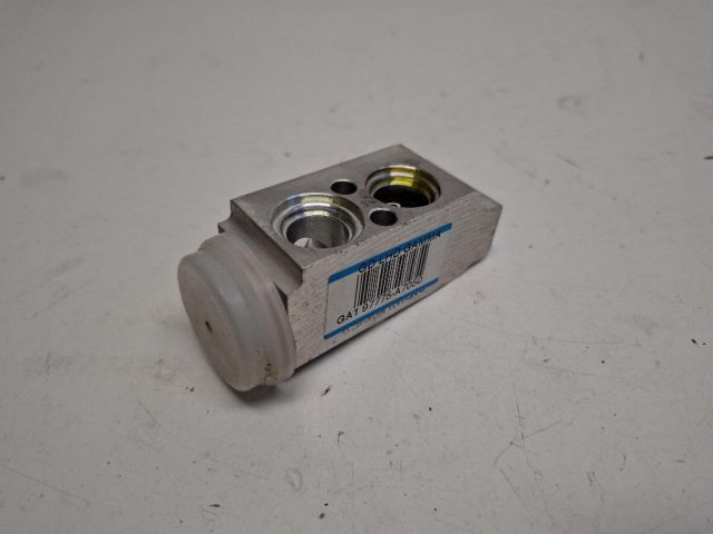 bontott HYUNDAI I30 Klíma Tágulási Szelep