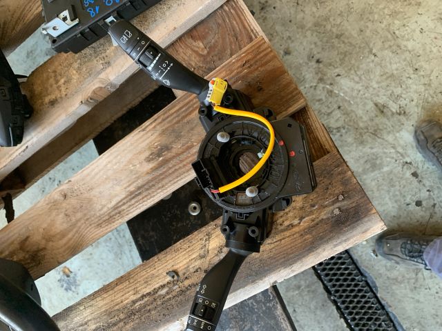 bontott HYUNDAI I30 Komplett Kormánykapcsoló (Bajuszkapcsoló)