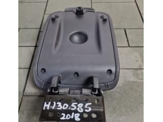 bontott HYUNDAI I30 Könyöklő