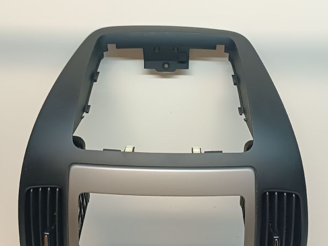 bontott HYUNDAI I30 Középkonzol Keret