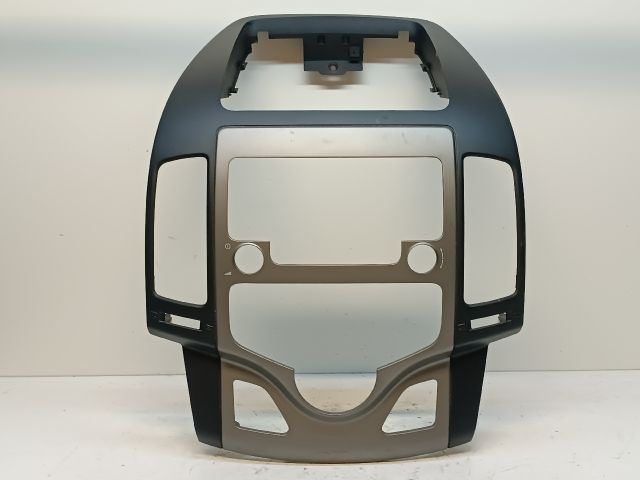 bontott HYUNDAI I30 Középkonzol Keret