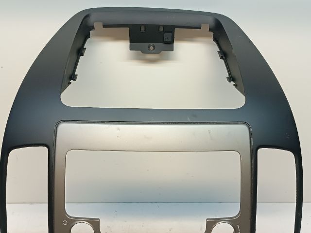 bontott HYUNDAI I30 Középkonzol Keret