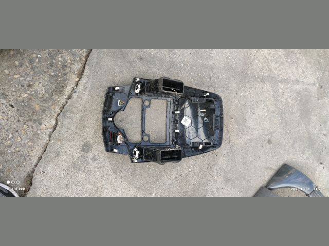 bontott HYUNDAI I30 Középkonzol Keret