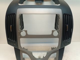 bontott HYUNDAI I30 Középkonzol Keret