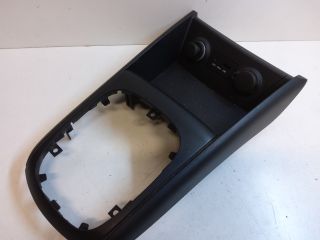 bontott HYUNDAI I30 Középkonzol Keret