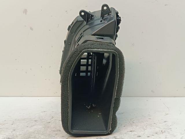 bontott HYUNDAI I30 Középső Bal Szellőző