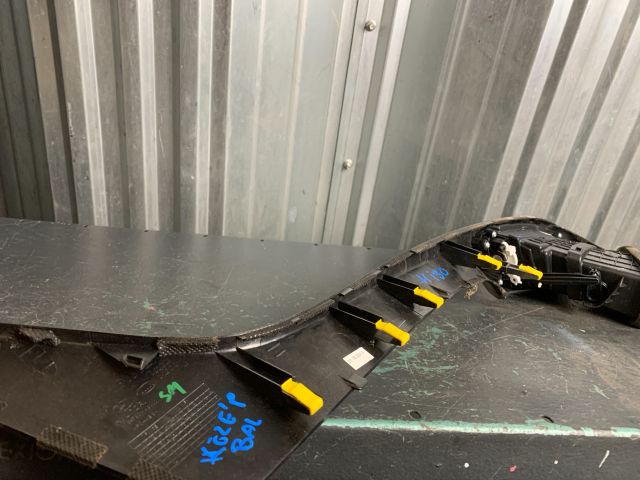 bontott HYUNDAI I30 Középső Bal Szellőző