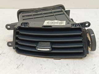 bontott HYUNDAI I30 Középső Jobb Szellőző