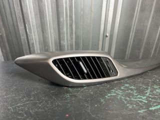 bontott HYUNDAI I30 Középső Jobb Szellőző
