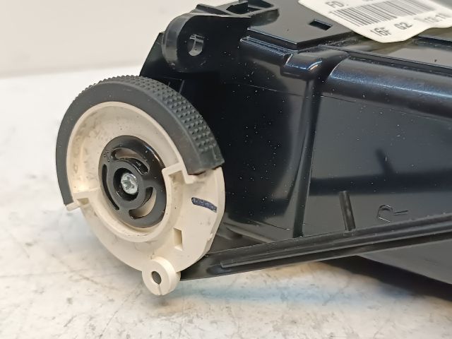 bontott HYUNDAI I30 Középső Jobb Szellőző