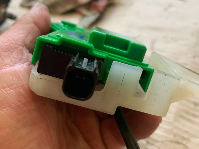 bontott HYUNDAI I30 Központizár Motor Tankajtó