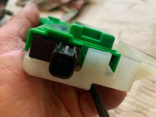 bontott HYUNDAI I30 Központizár Motor Tankajtó