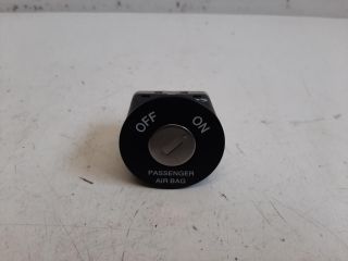 bontott HYUNDAI I30 Légzsák Kapcsoló