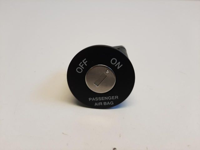 bontott HYUNDAI I30 Légzsák Kapcsoló