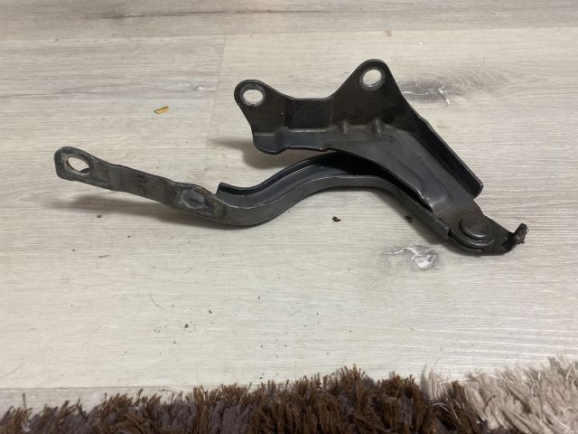 bontott HYUNDAI I30 Motorháztető Bal Zsanér