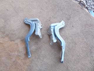 bontott HYUNDAI I30 Motorháztető Zsanér Pár