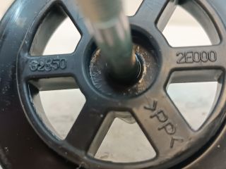 bontott HYUNDAI I30 Pótkerék Rögzítő