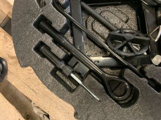 bontott HYUNDAI I30 Pótkerék Szerszámtartó