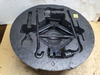 bontott HYUNDAI I30 Pótkerék Szerszámtartó