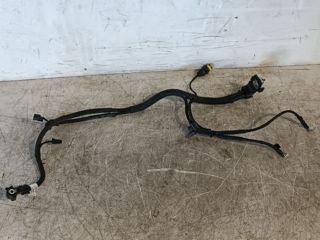 bontott HYUNDAI I30 Pozitív Kábel