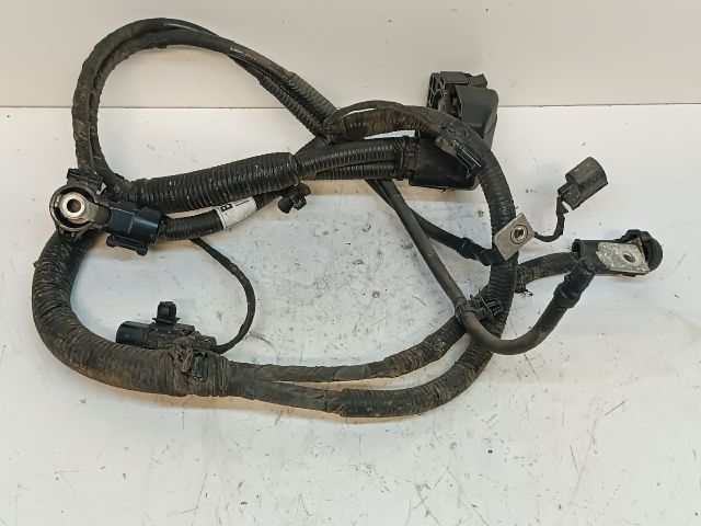 bontott HYUNDAI I30 Pozitív Kábel