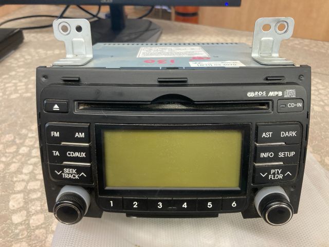 bontott HYUNDAI I30 Rádió / CD