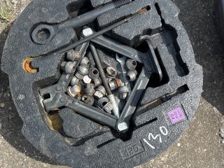 bontott HYUNDAI I30 Szerszámkészlet