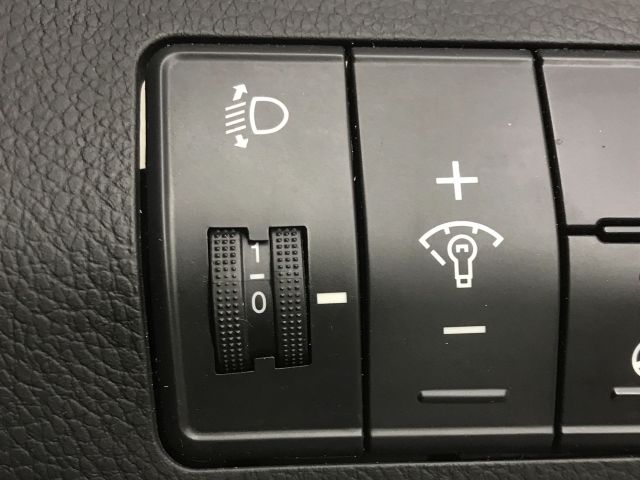 bontott HYUNDAI I30 Tolatóradar Kapcsoló