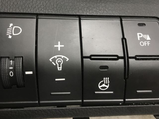 bontott HYUNDAI I30 Tolatóradar Kapcsoló