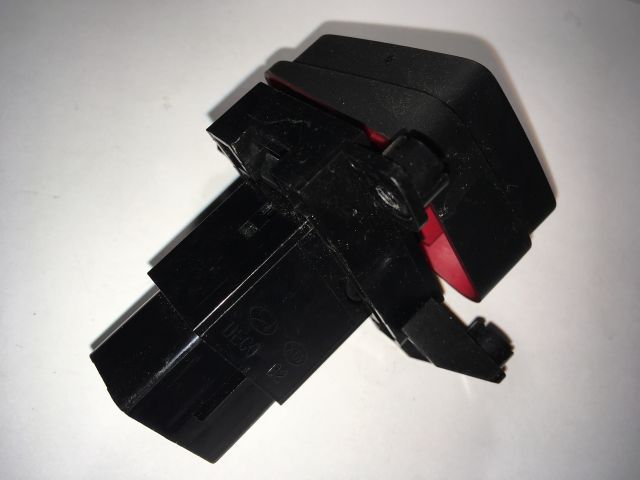 bontott HYUNDAI I30 Vészvillogó Kapcsoló