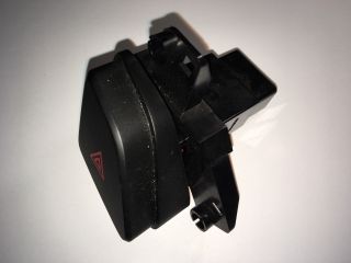 bontott HYUNDAI I30 Vészvillogó Kapcsoló