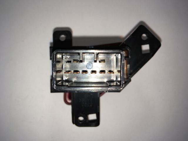 bontott HYUNDAI I30 Vészvillogó Kapcsoló