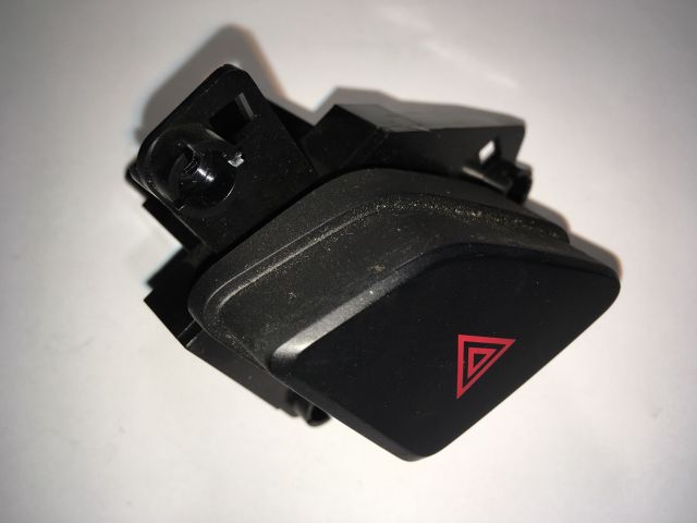 bontott HYUNDAI I30 Vészvillogó Kapcsoló